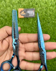 กรรไกรตัดผมสแตนเลสสำหรับช่างตัดผมและมีคุณสมบัติด้านความปลอดภัยโลโก้ออกแบบได้ตามต้องการ - Product Image 4