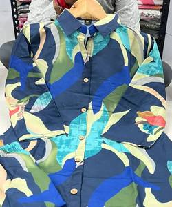 ชุดทางการจากผ้ากำมะหยี่ที่ได้รับแรงบันดาลใจจากบอลลีวู้ดชุดเดรสคาเมซที่ปักอย่างประณีตและเน้นคริสตัล - Product Image 5