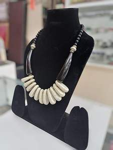 สร้อยคอเรซินสไตล์ใหม่สำหรับเด็กผู้หญิงและผู้หญิงเครื่องประดับธรรมชาติเป็นมิตรกับสิ่งแวดล้อมสร้อยคอสำหรับส่งออกขายดี Taqi งานฝีมือ - Product Image 3