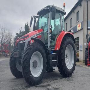 รถแทรกเตอร์มือสอง Massey Ferguson 5S 125 แรงม้า 185 แรงม้า ขับเคลื่อน 4 ล้อ ระบบเกียร์เกษตร พร้อมปั๊มและเกียร์บ็อกซ์สำหรับขาย - Product Image 1