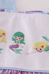 ชุดเซ็ตเสื้อผ้าเด็กผู้หญิงลายปักลายปลาเงือกสีม่วงเก๋ไก๋ พร้อมกางเกงขาสั้นระบาย  ODM ชุดฤดูร้อนน่ารักสองชิ้น เสื้อและกางเกงเข้าชุด - Product Image 3