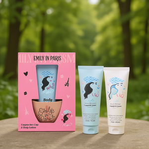 Ensemble de soins pour la peau Emily in Paris, tasse à cappuccino et lotion pour le corps - Product Image 3