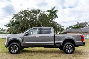 Ford F-350 Super Duty Platinum Tremor Crew Cab 4x4 2024, Gasolina, Bajo Kilometraje - Product Image 5
