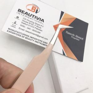 Beautivia International Pince à épiler professionnelle en acier inoxydable avec poignée diamantée - Product Image 2