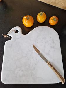 เขียงหินอ่อนสีขาวรูปทรงพิเศษ เขียงคุณภาพพรีเมียมสำหรับเตรียมอาหาร ทำอาหาร และเสิร์ฟอาหารในชีวิตประจำวัน จากประเทศอินเดีย - Product Image 6