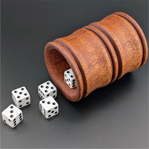 ชุดถ้วยลูกเต๋าหนัง PU แบบพรีเมี่ยมพร้อมฝาปิด-เย็บด้วยมืออุปกรณ์เสริมสำหรับเกมบาร์ KTV คาสิโนขายส่งชุดถ้วยหนังลูกเต๋า - Product Image 5