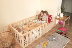 Estructura de Cama de Piso Montessori de Madera Maciza de Pino para Niños con Esquinas Redondas, Listones y Barandales, Muebles Infantiles - Product Image 3