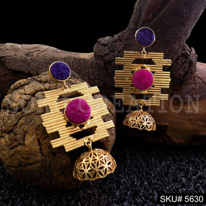 Pendientes de gota y colgante de piedras preciosas chapadas en oro Jhumki Design SKU5630 Accesorio de moda - Product Image 2