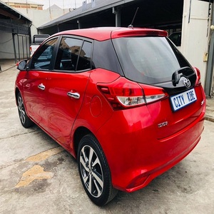 รถซีดานคุณภาพพรีเมี่ยมสำหรับ Toyota Yaris รถซีดานมือสองสภาพสดอัตโนมัติส่งเร็วมีเครื่องยนต์ดีเซลพวงมาลัยซ้าย - Product Image 1