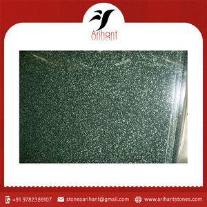 Venta al por mayor de losas de granito verde de calidad superior de la India diseño moderno con superficie pulida de granito verde a precio - Product Image 2