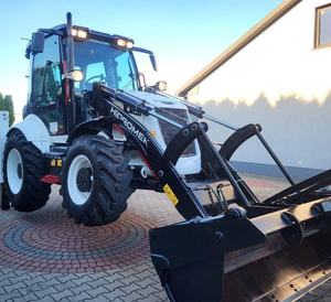 Chargeuse-pelleteuse Hidromek HMK 102 B 4x4 Diesel, machine de chantier avec chargeur frontal et pelle arrière - Product Image 4