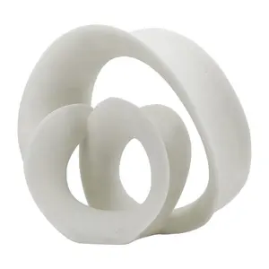 Sculpture décorative de forme incurvée abstraite en polystone blanc avec sculpture polie moderne texturée mouchetée pour la décoration intérieure - Product Image 1