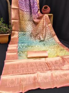 Seda suave de nuevo diseñador con un sari de impresión digital completo para la venta en línea - Product Image 3