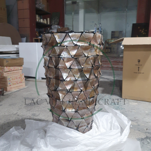Vietnamese Design White Mother of Pearl Modern Decorative Flower Vase Table Vase for Home Decor Wholesale Price - Product Image 5