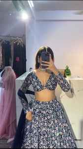 Lehenga de boda de diseñador con hermosa impresión digital - Product Image 2