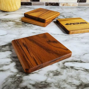 Vente en gros de sous-verre carré en bois brun écologique Design classique Accessoire de protection de table Utilisation pour la maison hôtel restaurant - Product Image 1