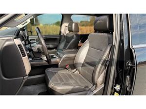 Nouveau GMC Sierra 2500 Denali L5 4WD Chrome R18 2024 avec sièges en cuir, intérieur foncé, transmission automatique, moteur diesel Triton 35 pouces M/T, conduite à gauche - Product Image 3