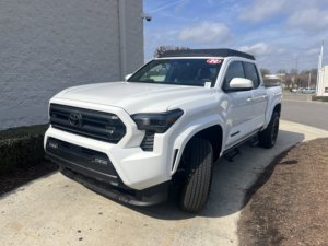 Toyota Tacoma SR5 d'occasion propre 2024 - Product Image 3