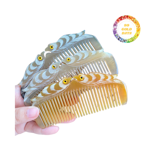 Peigne de style classique en corne de buffle polie-Beauté artisanale unique pour le toilettage des hommes ou des femmes - Product Image 1