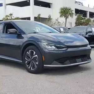 Camioneta Compacta de Gasolina/Gasolina 2024, Vehículo Usado en Buen Estado, Interior de Cuero Claro de Primera Calidad, Volante a la Izquierda, Cámara Trasera, Neumáticos R18, Automática - Product Image 2