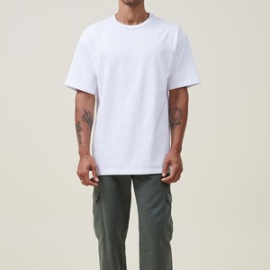 T-shirts réguliers en coton de haute qualité pour hommes T-shirts unis vierges décontractés T-shirt Streetwear personnalisé pour hommes - Product Image 1