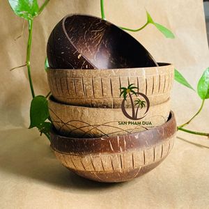 Eco-Friendly Vintage Designed Polished <b>Coconut</b> <b>Shell</b> Bowls with Free Sample and Custom Logo for Home Use Stocked - Product Image 1