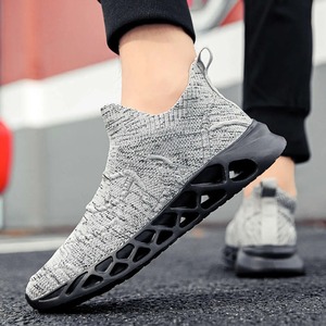 Zapatos Deportivos para Hombre Cómodos para Correr al Aire Libre con Malla Transpirable y Suela Flexible para Todas las Estaciones: Primavera, Verano, Invierno - Product Image 1