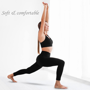 Leggings athlétiques pour femmes Impression personnalisée Taille haute Contrôle du ventre Pantalon de yoga pour la course - Product Image 4