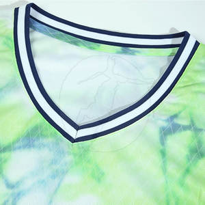 Ropa deportiva de hombre hecha en Pakistán, uniforme de baloncesto liso personalizado, transpirable y asequible - Product Image 2