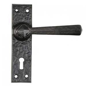 Manija de Puerta de Hierro Forjado Ecológica con Acabado Negro, Perfecta para Decoración de Hogares, Hoteles, Escuelas y Villas - Product Image 3