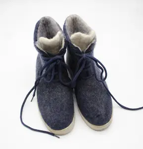 Botas de lana de fieltro para exteriores, calzado Unisex con diseño de lazo azul, cálido y cómodo, hecho a mano por artesanos en Nepal