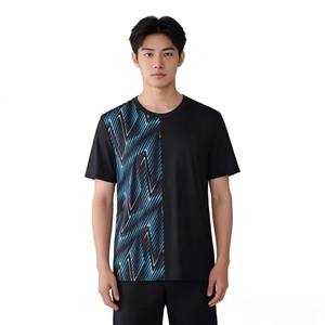 T-shirt de sport pour homme à manches courtes, col rond, coupe ample, imprimé rayures asymétriques dynamiques, de haute qualité, séchage rapide, respirant, anti-boulochage - Product Image 3