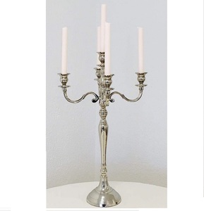 Juego de Dos Candelabros de Aluminio de 5 Brazos con Acabado Blanco para Decoración del Hogar, Bodas y Navidad, Candelabros de Pie - Product Image 2