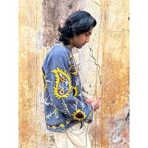 Chaqueta vaquera vintage de otoño para hombre con bordado Kantha y cuello mandarín - Product Image 3