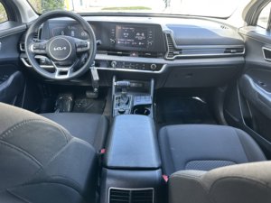 Kia Sportage LX FWD 2023 Usado en Buen Estado - Product Image 5