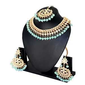 Elegante conjunto de collar choker Kundan con perlas Firoji, joyería tradicional india para bodas. - Product Image 2