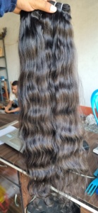 ผมหยักศกธรรมชาติสำหรับต่อผมหยักศกแบบอินเดียสีดำเงางามและนุ่มสลวย - Product Image 3