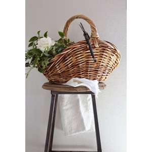 Magnifique panier en rotin de qualité supérieure avec un design durable fabriqué à partir de matériaux de qualité supérieure pour les maisons modernes - Product Image 3