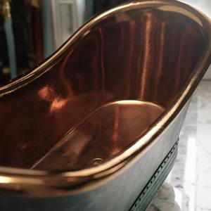 Copper bathtubs with green patina contribute to a sense of wellness by combining natural materials with ergonomic comfort - Product Image 3