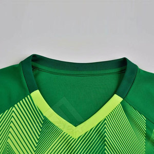 Uniforme de fútbol más vendido de alta calidad, peso ligero, hecho en poliéster, uniforme de fútbol para adultos - Product Image 3