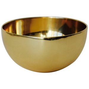 Diseño atemporal de cuenco para servir de latón ideal para una auténtica decoración de templo de mesa de comedor India o presentación de artículos de puja espiritual - Product Image 5