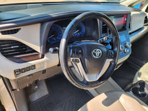 Usado 2015 T * oyota Sienna XLE - Product Image 3