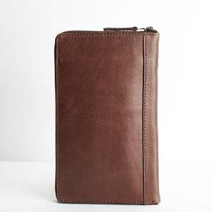 Artha Nuevo Diseño Cremallera Long Crazy Horse Cuero Estilo Nacional 5 en Pasaporte de Viaje con Ranura para Tarjeta de Crédito - Product Image 3