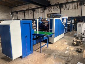 Nueva máquina automática de fabricación de papel Kraft de fondo cuadrado Accesorio de impresión en color elegante Motor de compras de alimentación de rollo elegante - Product Image 4