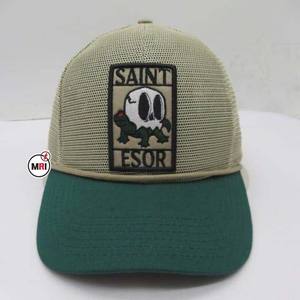 Chapeau classique à 5 panneaux avec bord incurvé de haute qualité ajusté OEM broderie 3D Logo personnalisé et casquette de baseball brodée - Product Image 1