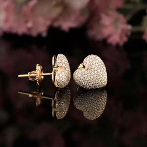 Offrez-vous le Charme Hypnotique de Ces Exquises Boucles d'Oreilles en Or Blanc 14 carats Ornées de Diamants de Laboratoire Impeccables - Product Image 4