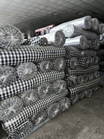 Tissu extensible à carreaux teint en fil, en polycoton, prêt à l'exportation, restes provenant d'un des plus grands entrepôts de tissus de Chine