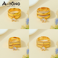 Parures de bagues de mariage exquises de haute qualité pour couples, vente en gros, bagues empilables plaquées or 21 carats avec zircone, pour cadeau de fête