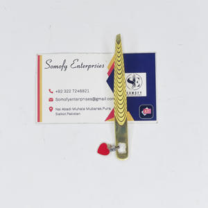 แหนบถอนขนคิ้วดีไซน์เฮลโลคิตตี้ชุบทองคีมเหล็กทนทานดีไซน์แบบเอียง - Product Image 3