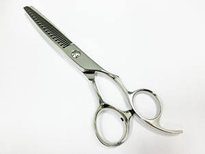 Ciseaux à cheveux professionnels forgés - Product Image 3